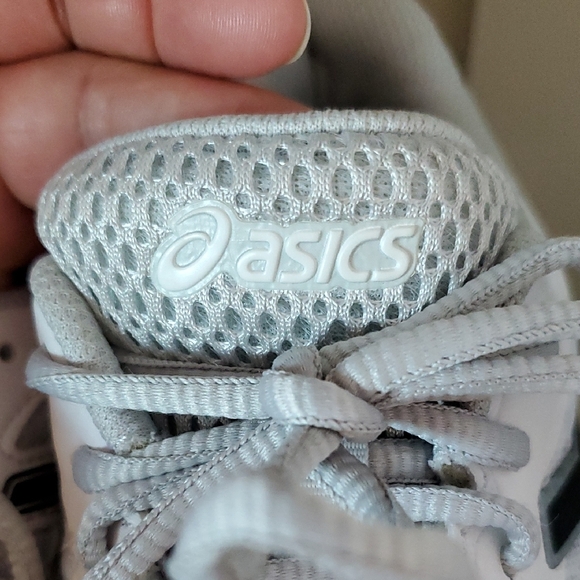 ASICS White and Black Athletic Shoes - Picture 9 of 9